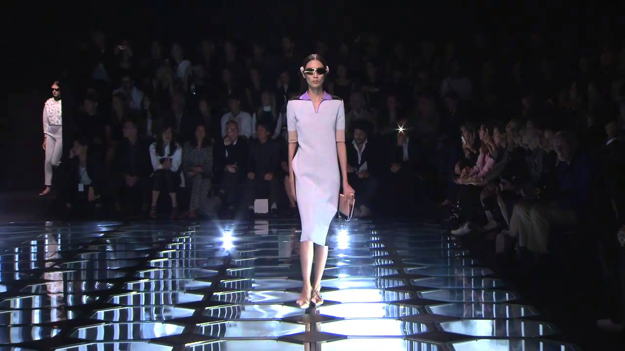 BALENCIAGA SPRING 2015 RUNWAY SHOW