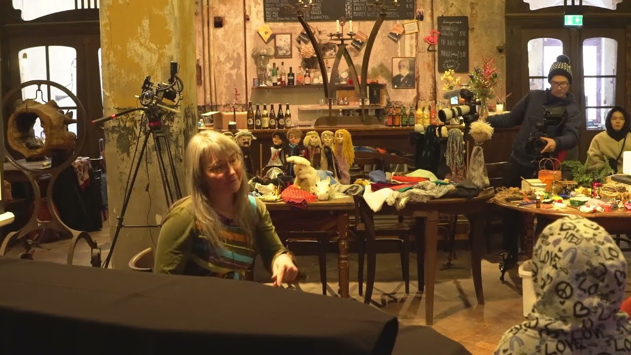 14.12.2022 || (e)merge || Antje Wegener: Therapeutisches Figurenspiel