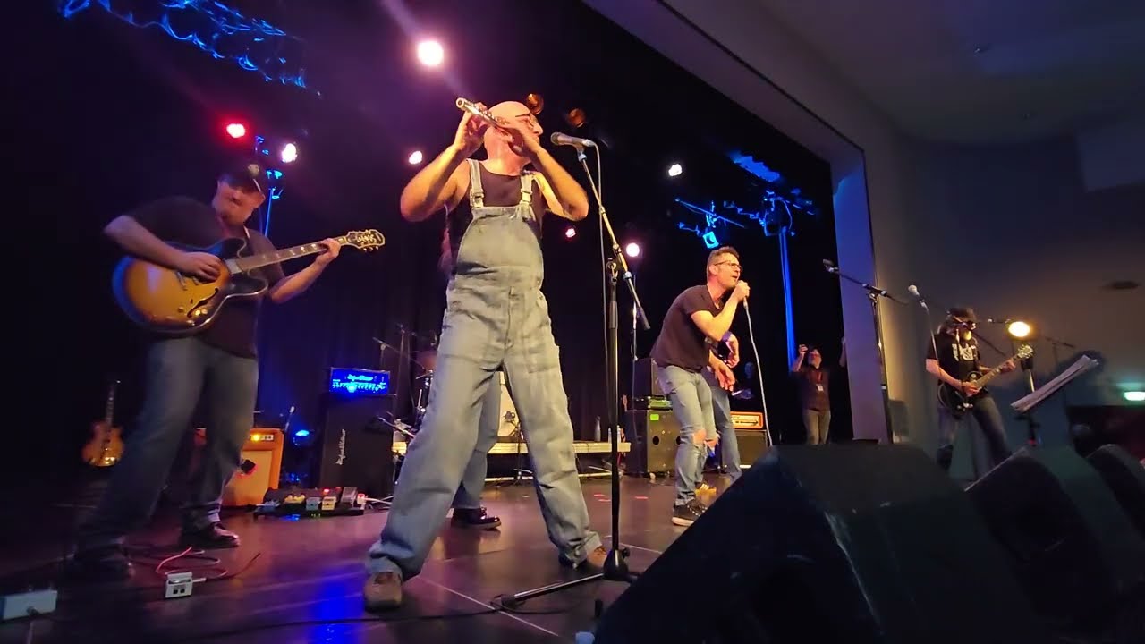 LES MOITIÉS D'CONS raccrochent leurs décapsuleurs - concert d'adieu - Tergnier - 7 février 2026