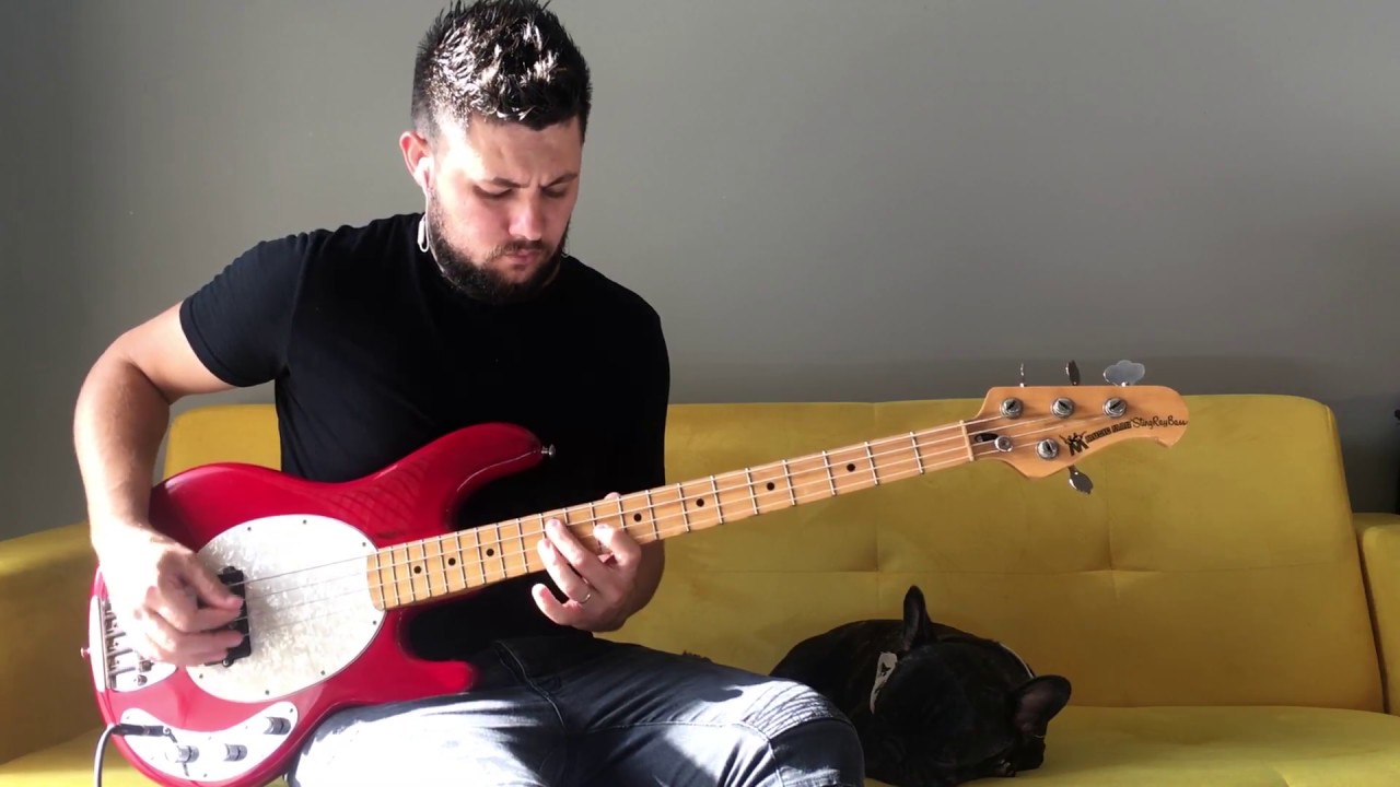 MUSIC MAN STING RAY PRE ERNIE BALL review por Thiago Tonini