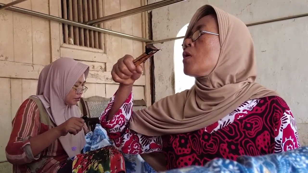 A Day In Oemah Batik Lasem