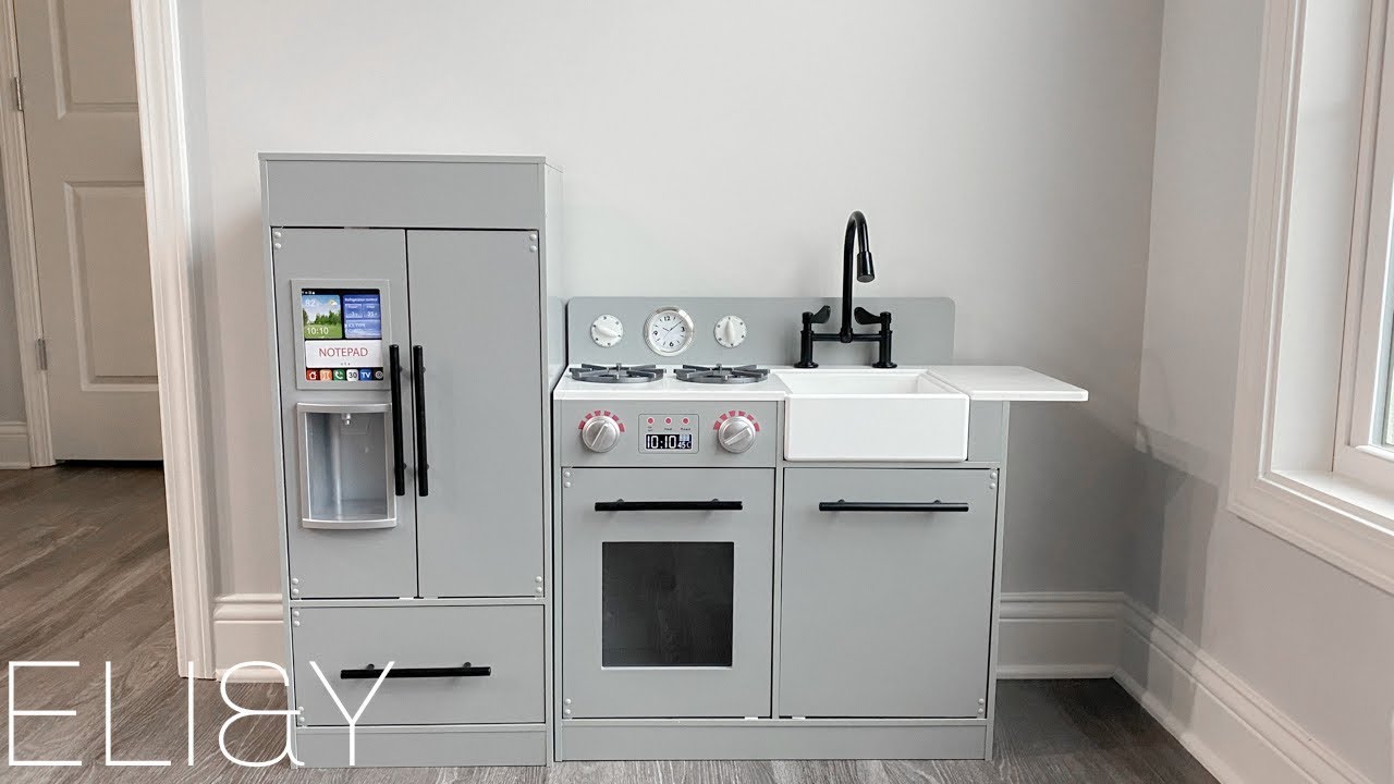 PLAY KITCHEN ORGANIZING AND LABELING | ELI&Y