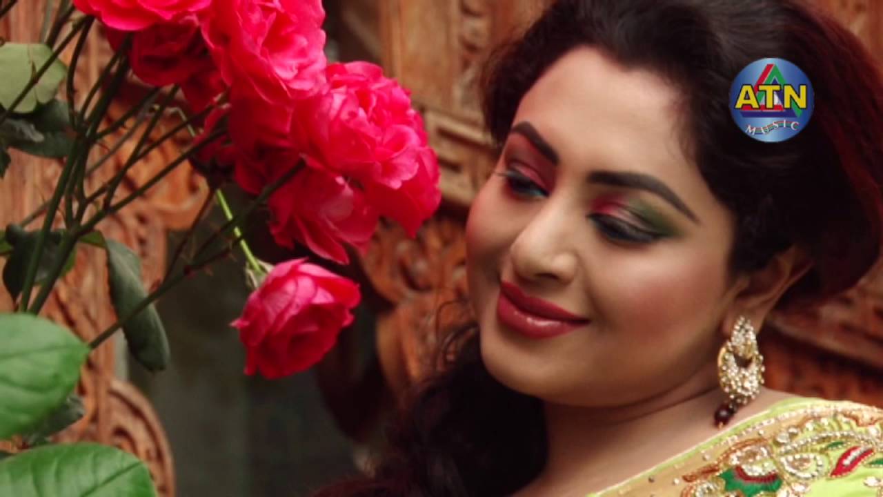 TUMI BRISTI HOLE | Eva Rahman