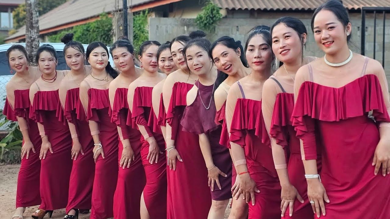 Thaij duab tso mam ua lom zem nawb