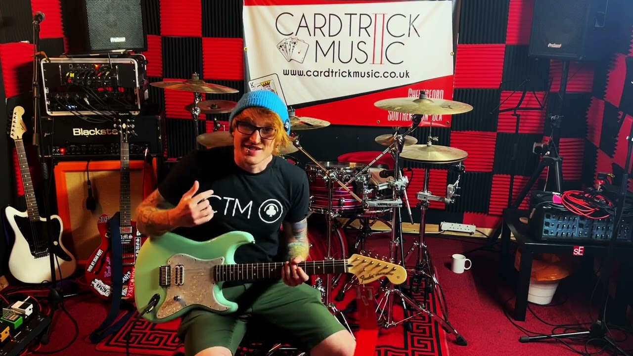 Tom Delonge Fender Stratocaster Reissue Unboxing and Review
