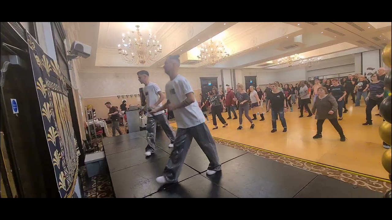 4 DROP Line Dance de Marlon RONKES & Romain BRASME 