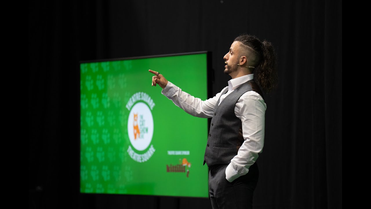 Victor Carpio - The Cat Show Live Club - Cat Dental Hygiene Expert