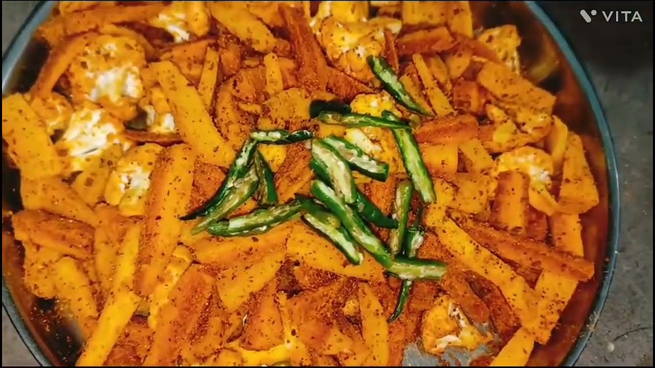 गाजर मूली और गोभी का mix आचार।। Simple Achar recipe 😋।।