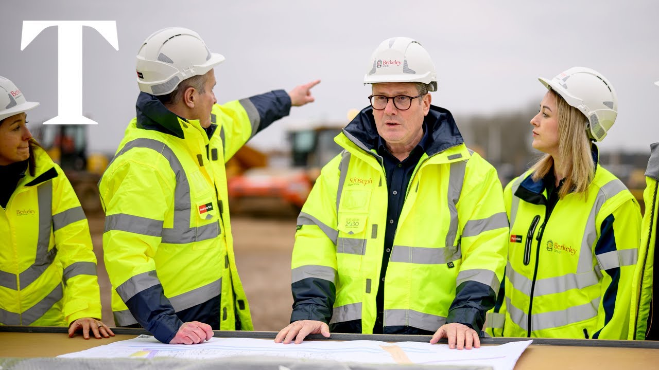 Tractor protest interrupts Keir Starmer's visit to housing development