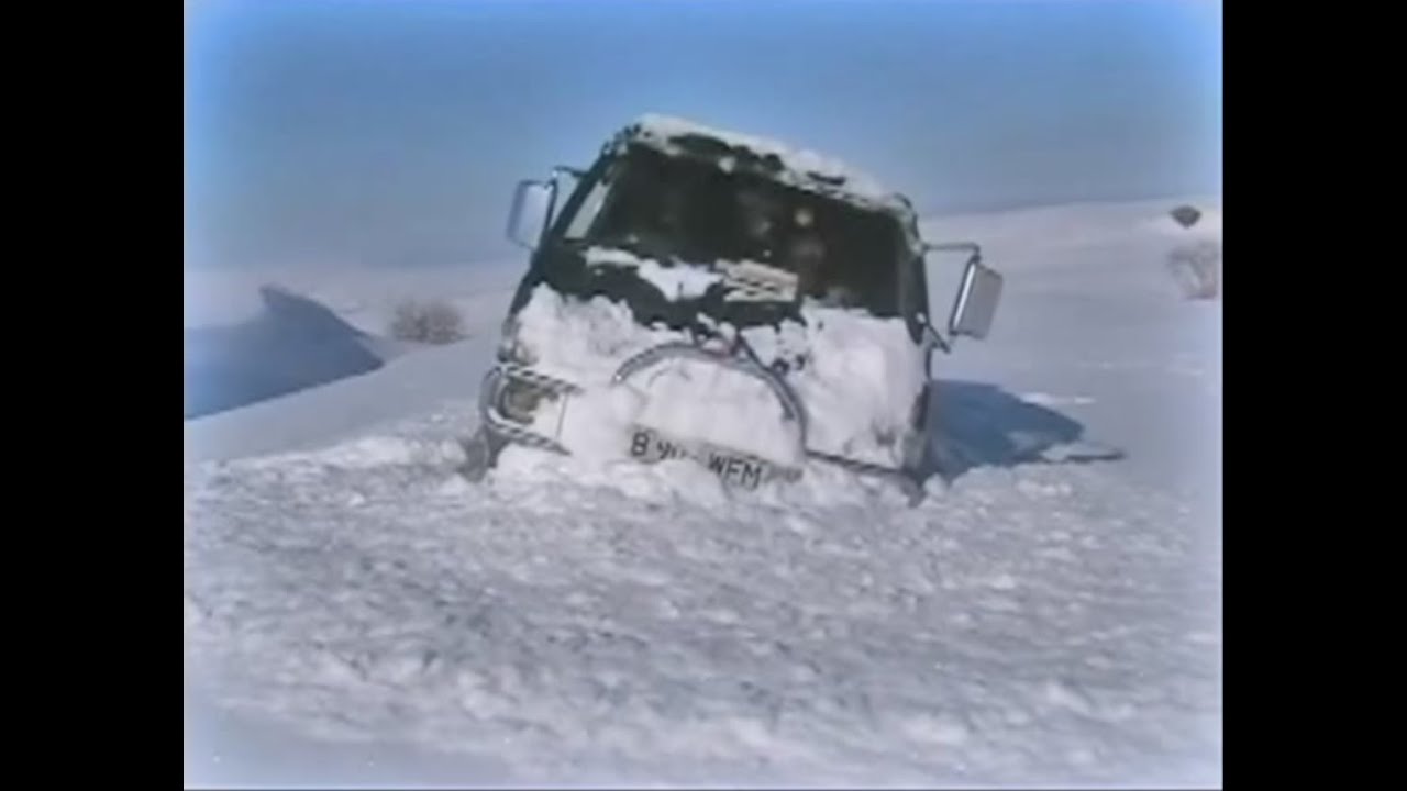 Mitsubishi Delica L300 - ЗИМА (driving on snow)