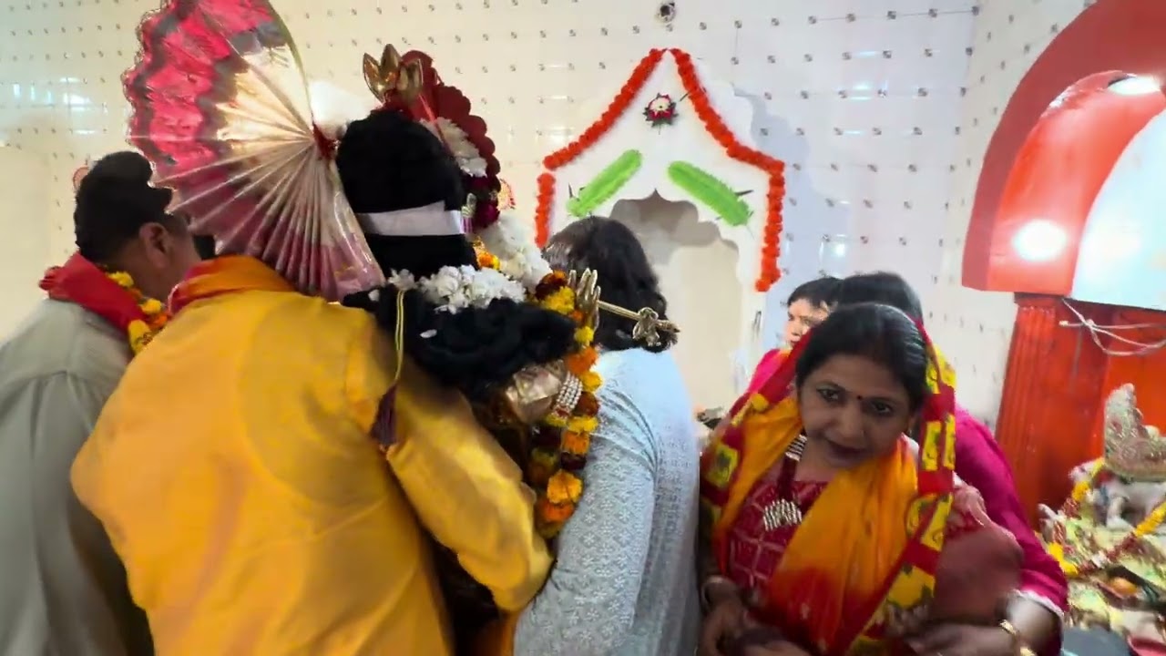 Shiv parvati ji aur Radha krishna bhagwan ki Murti sthapna nand nagri b5 block shiv mandir