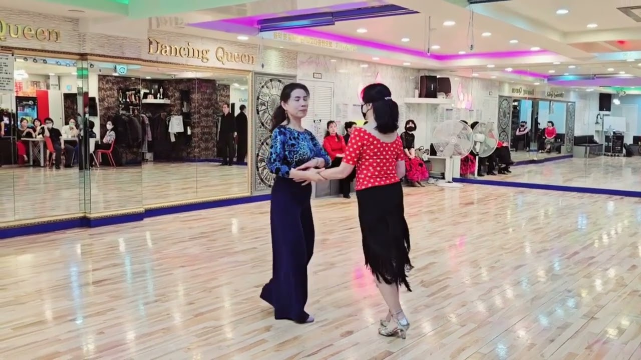 댄싱퀸  전 성미샘&장미님  지루박 바레이션.