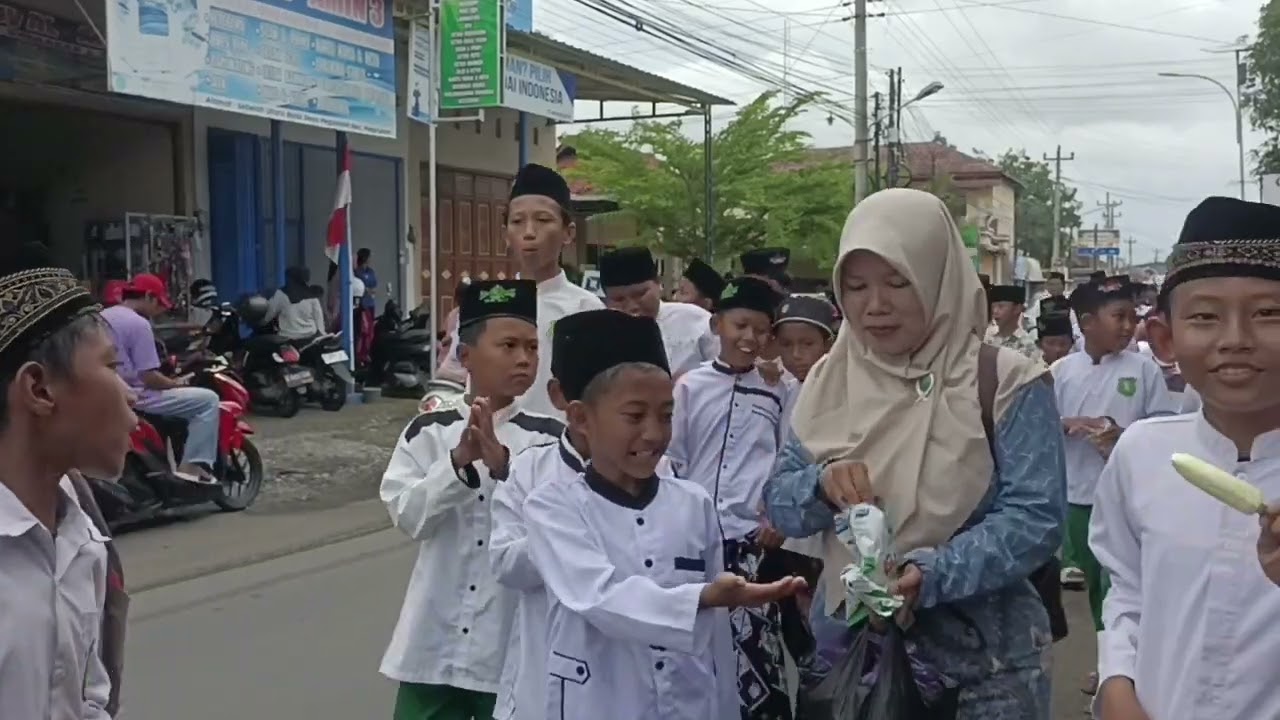 Karnaval Pawai Wisuda Madrasah Miftahul Ulum Kedemungan-Loning 2026