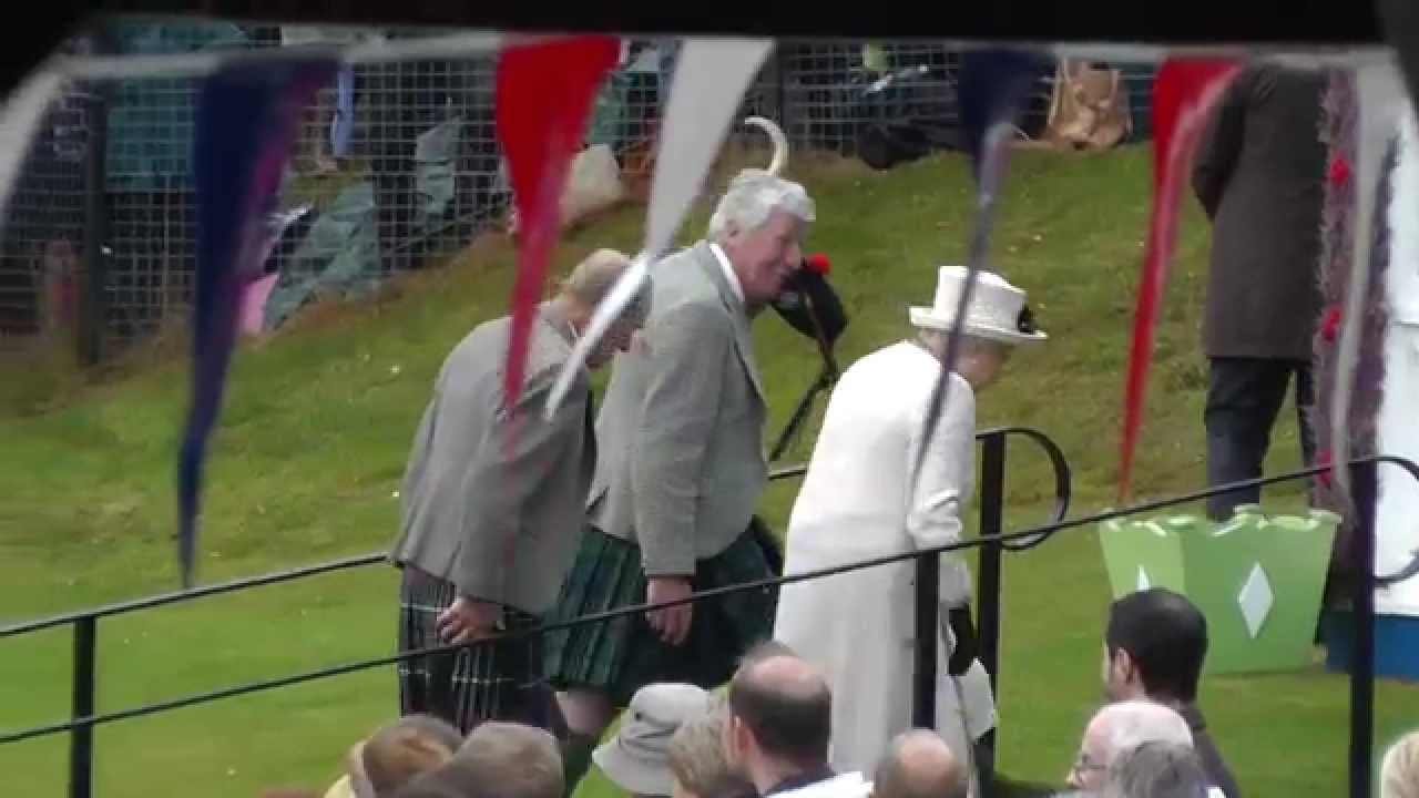 Braemar Highland Games 2014 - The Queen's arrival
