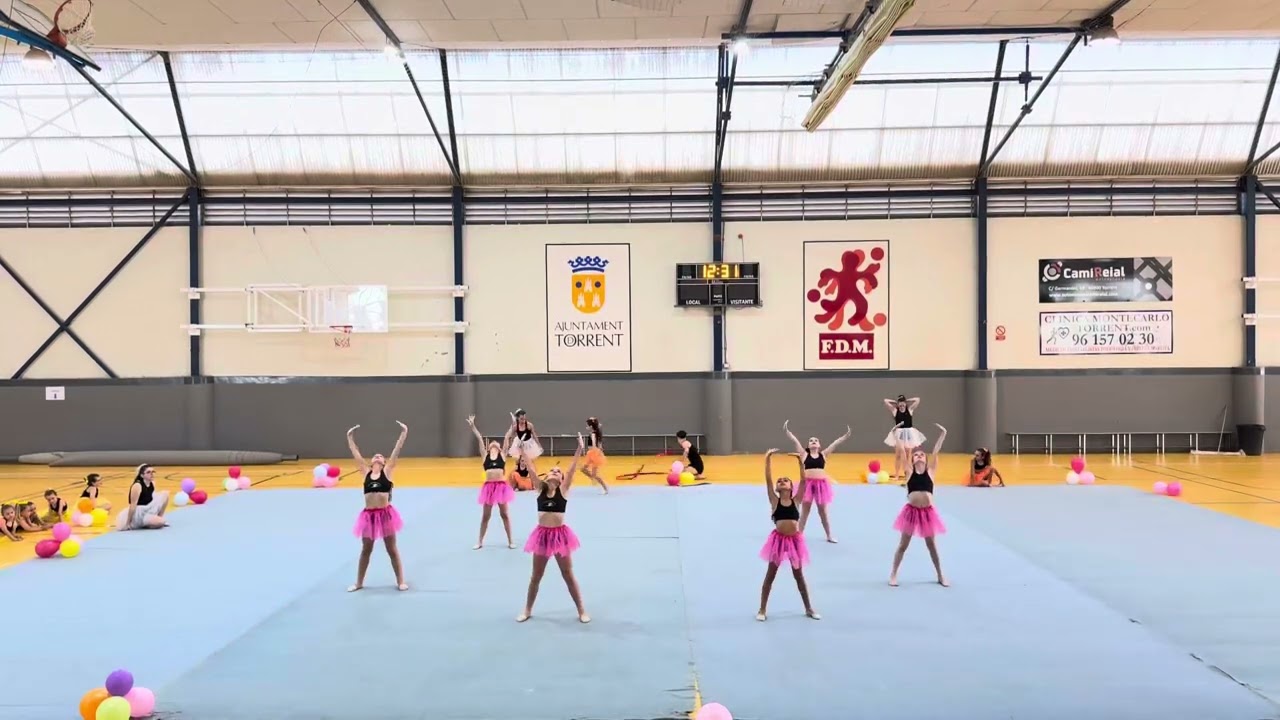 CLUB GIMNASIA ANGELS. FESTIVAL DE VERANO. GRUPO COMPETICIÓN 2