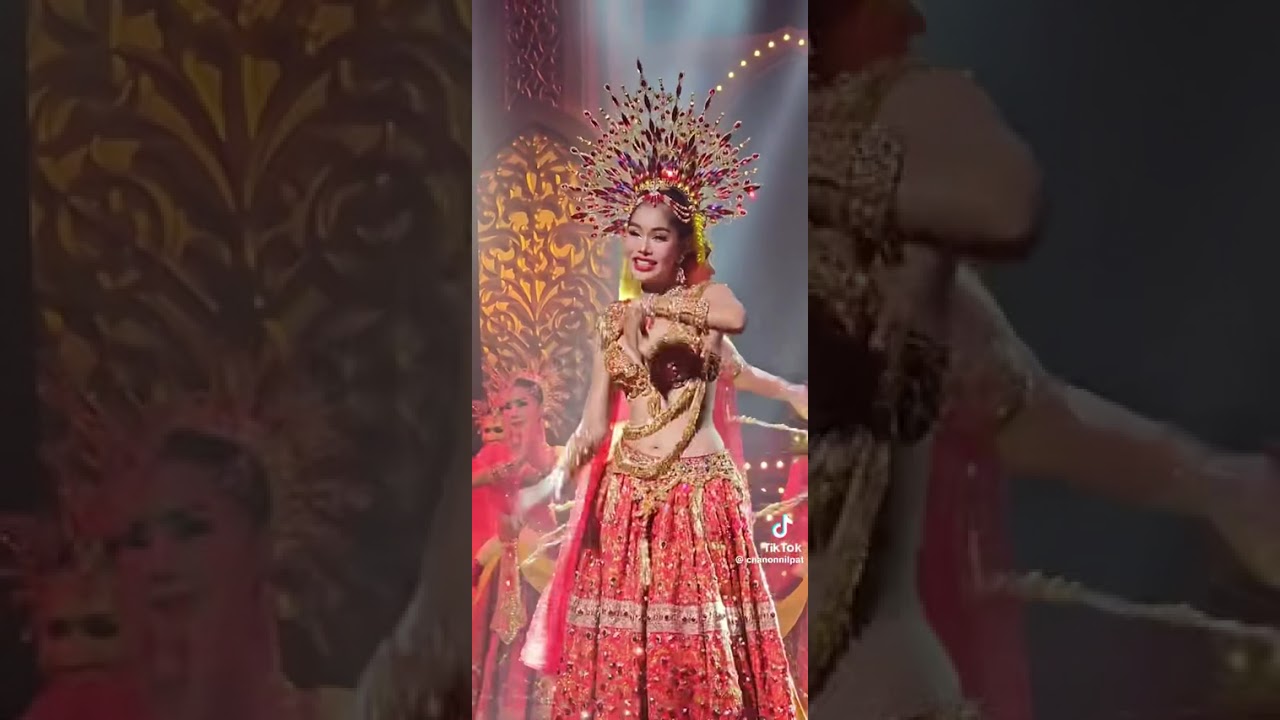 อินเดียใหม่ Alcazar Show Pattaya