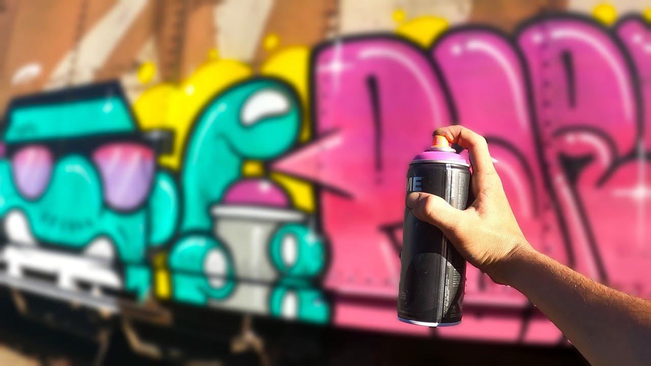 Graffiti - Pintando com Spray em Trem Cargueiro