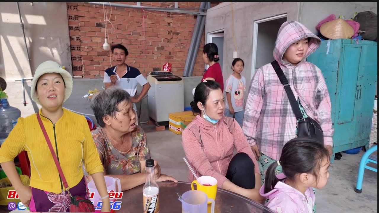 GĐ Áo Vàng sui gia Trọng Sún dọn nhà trọ mới nóng như lò than quèo quéo queo