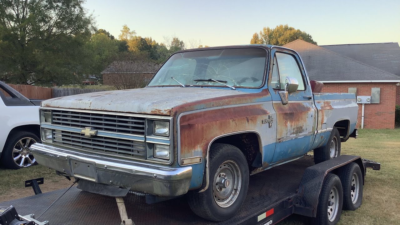 Squarebody Patina Chevy C10. First Walk. Part #1