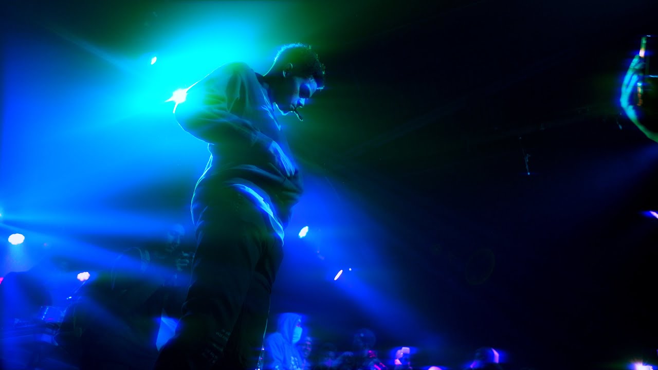 D SAVAGE LIVE IN LOS ANGELES (FEATURING K SUAVE) (PERFORMS 