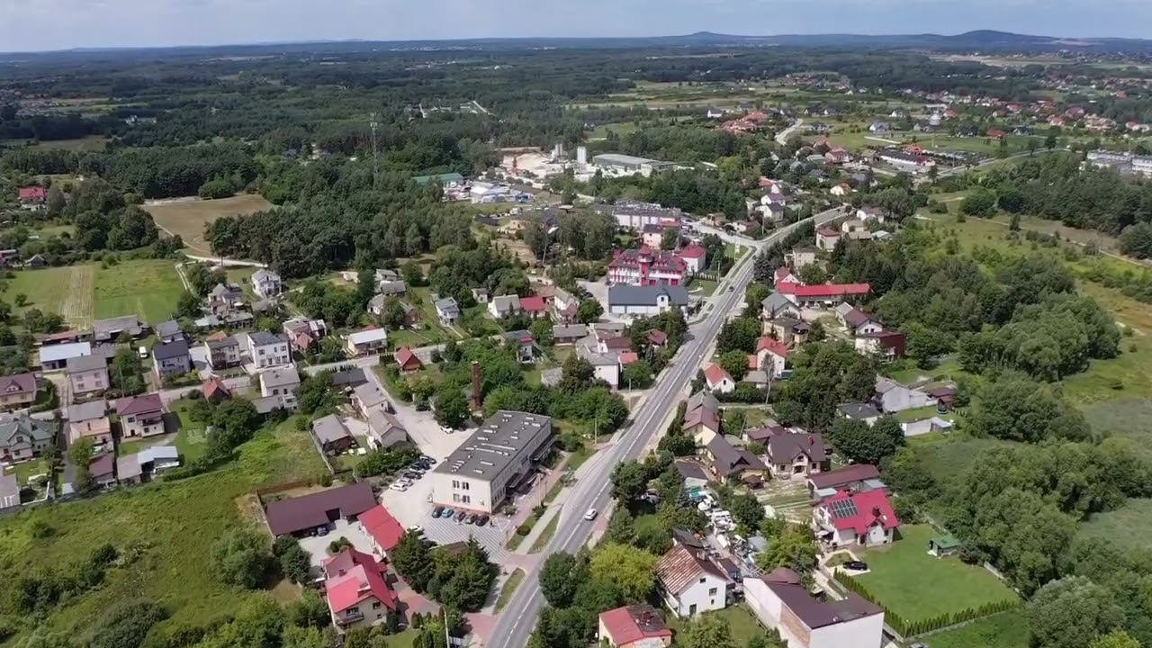 Piekoszów. Widok na miejscowość (27.07.2022)