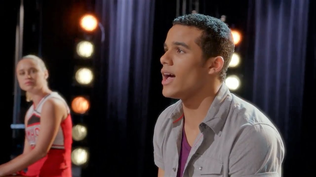 GLEE - Wide Awake (Full Performance)