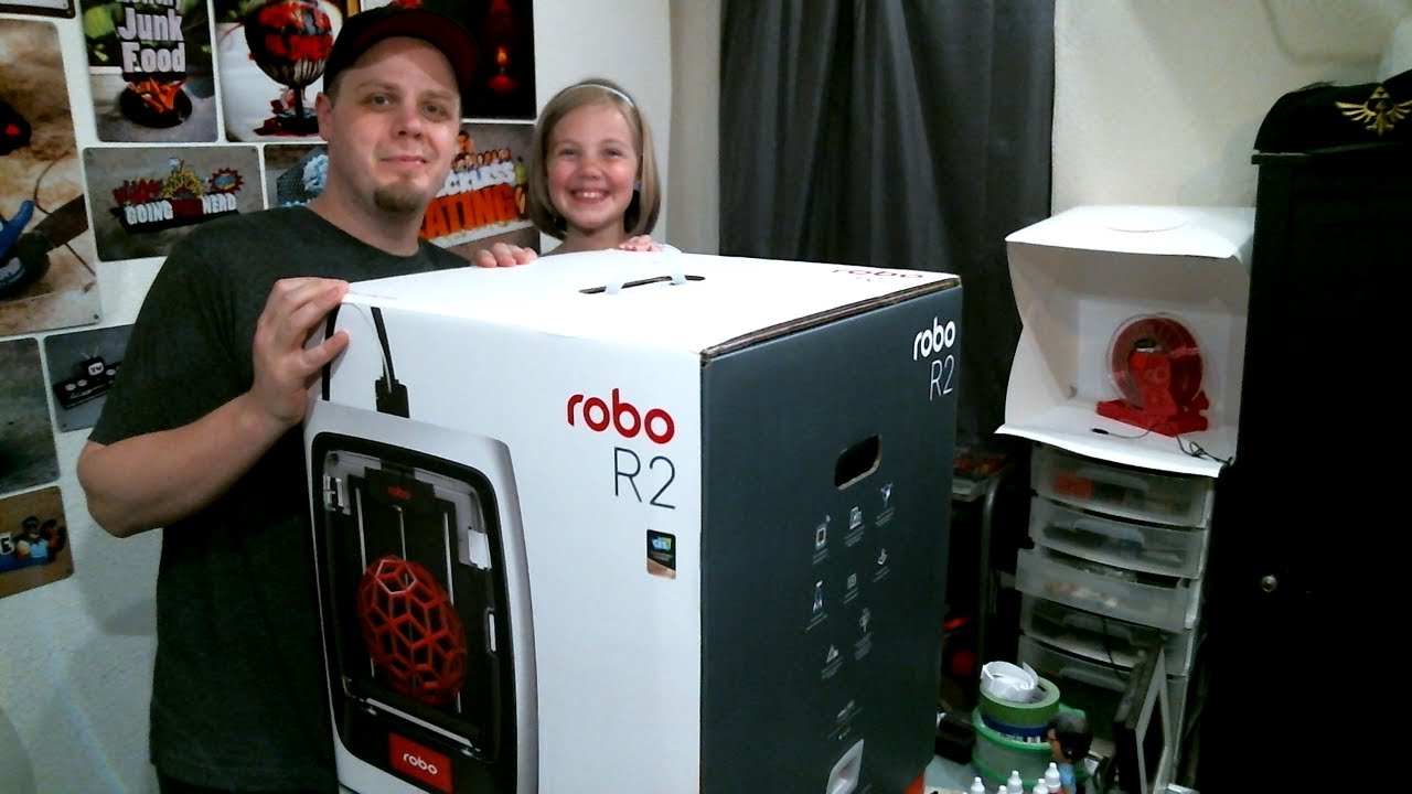 Unboxing Robo R2 with my Daughter Ari
