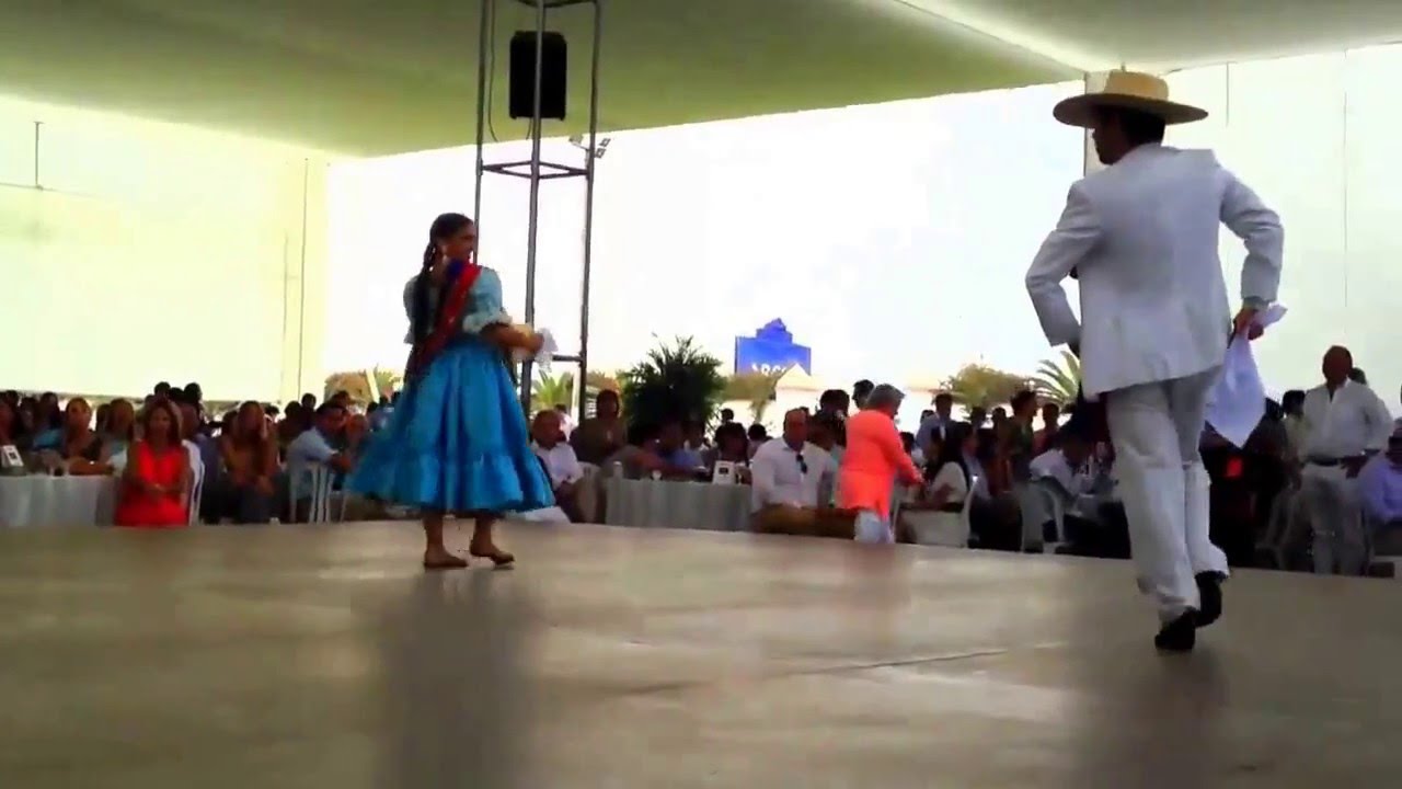 MARINERA: Maria Martha Reverte y Koki Beteta.
