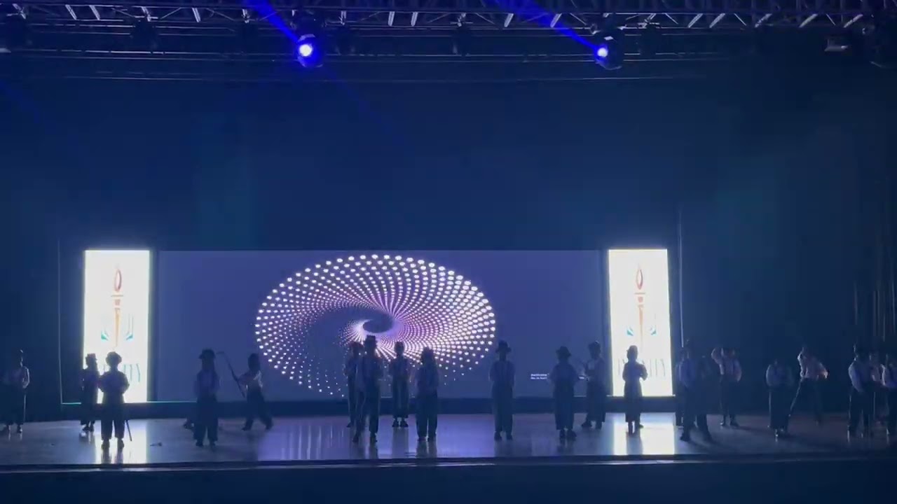 Charlie Chaplin dance by little ones …!! 