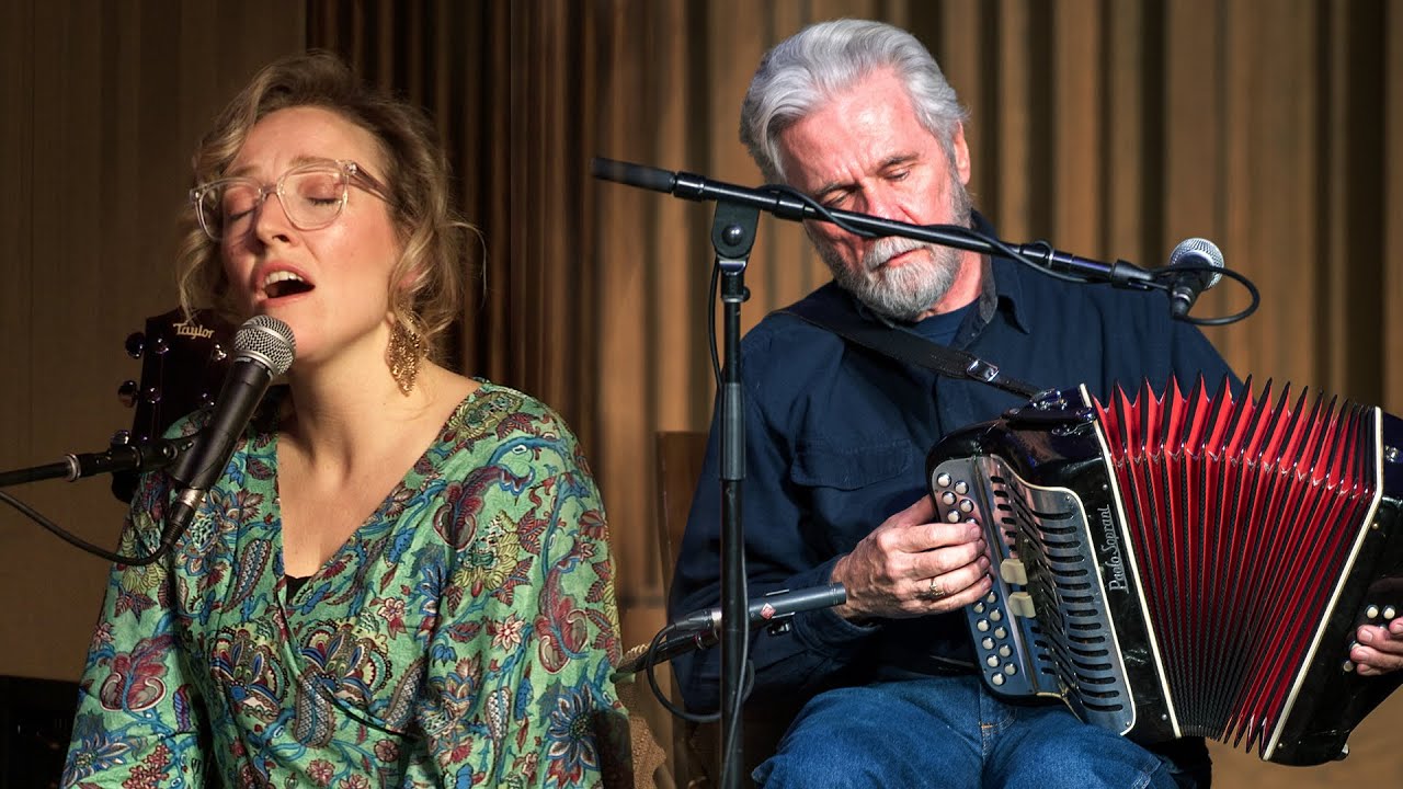 The Lowlands of Holland | Celtic Corridor