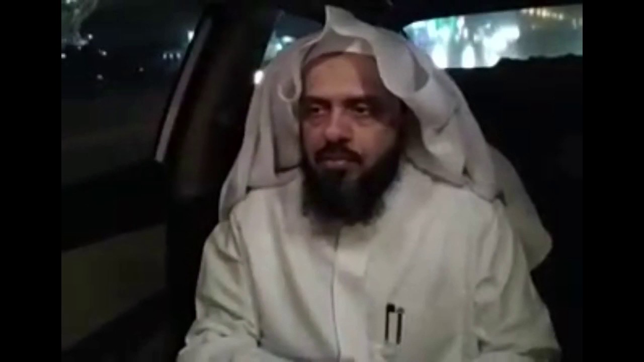 ما حكم عدم طاعة الزوج بمنعها من لخروج وأيهم اكبر حق الزوج او الوالدين ؟