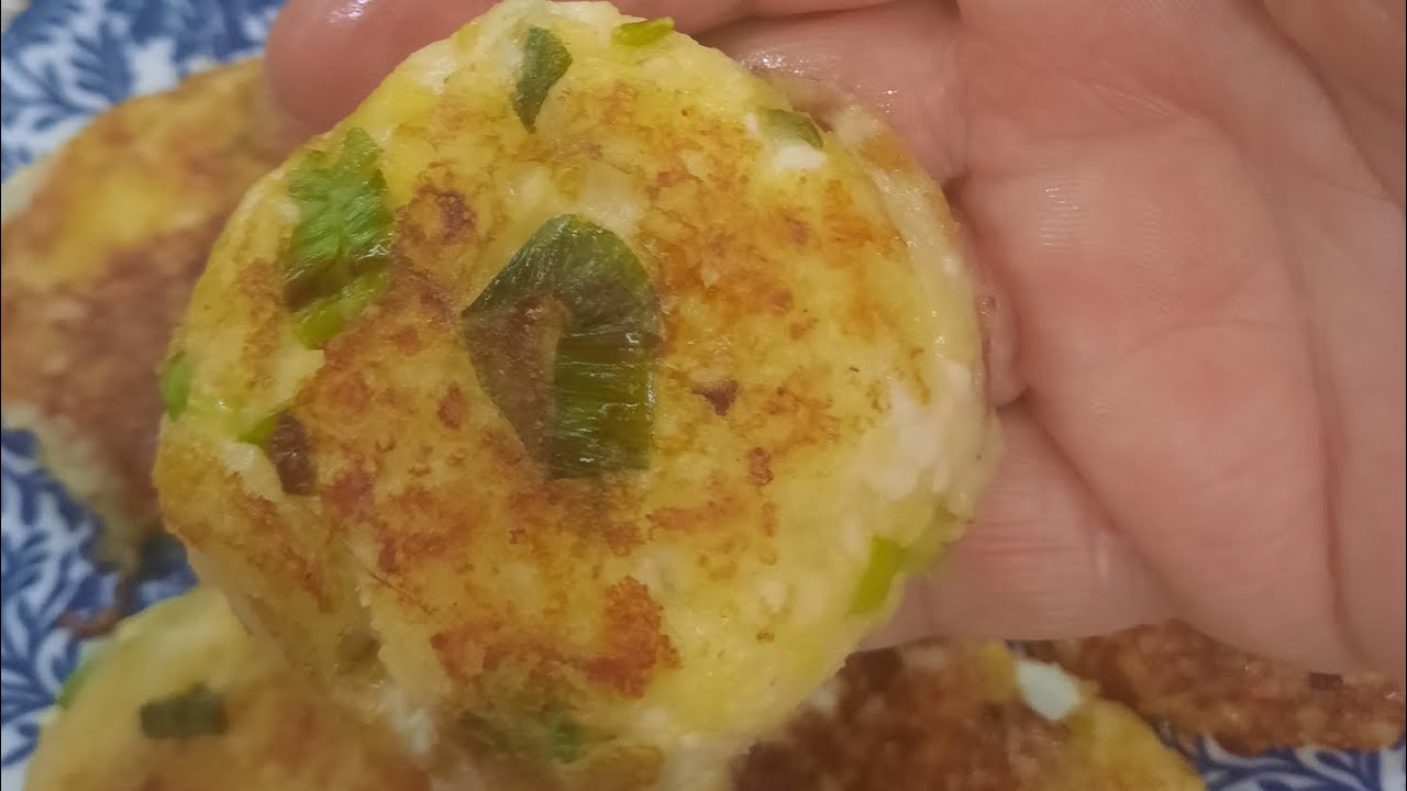 ТВОРОЖНЫЕ КОТЛЕТКИ. СЬЕДАЮТСЯ ЗА МИНУТЫ,ТАКИЕ ВКУСНЫЕ.