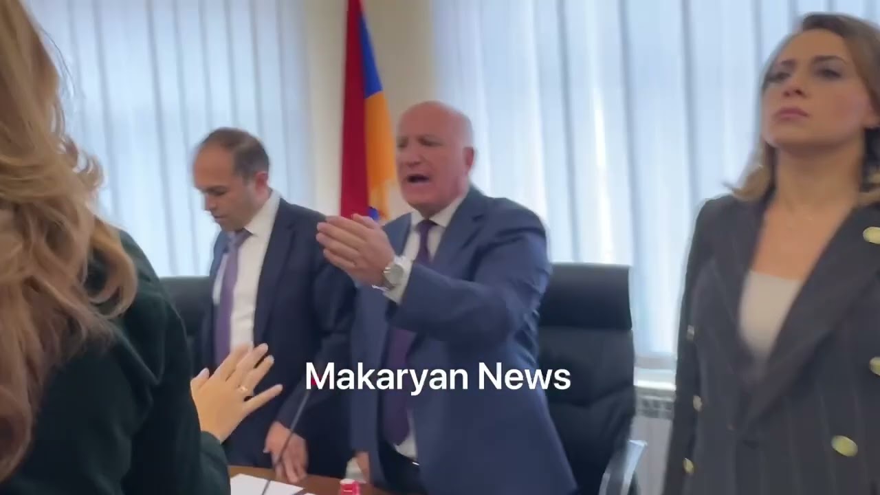 Սա խուլիգանություն է, հարգելի´ ոստիկաններ, կարգի´ հրավիրեք. ՀԾԿՀ նախագահը ևս հունից դուրս եկավ