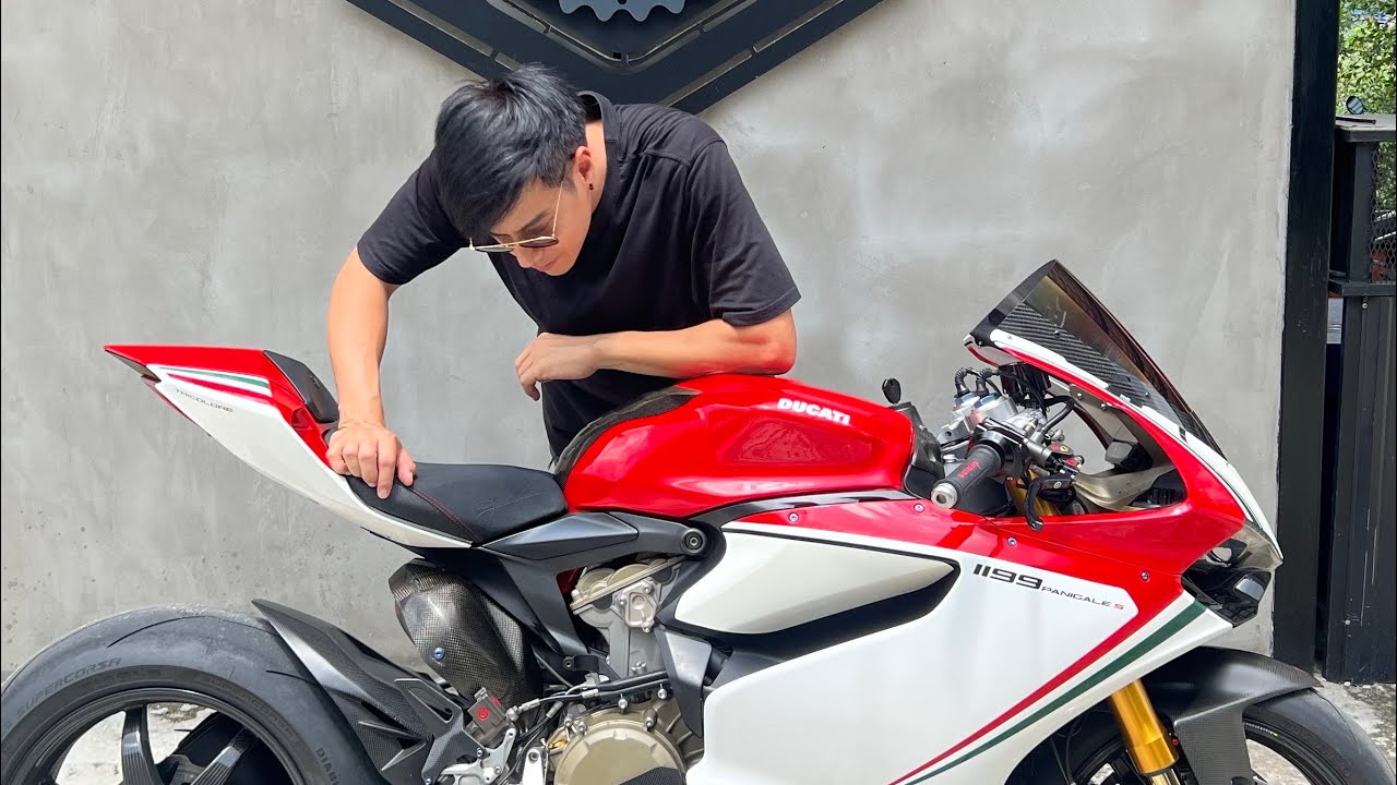 Ducati Panigale 1199 S Tricolore หล่ออมตะจริงๆกาลเวลาทำอะไรไม่ได้เลย!!!!