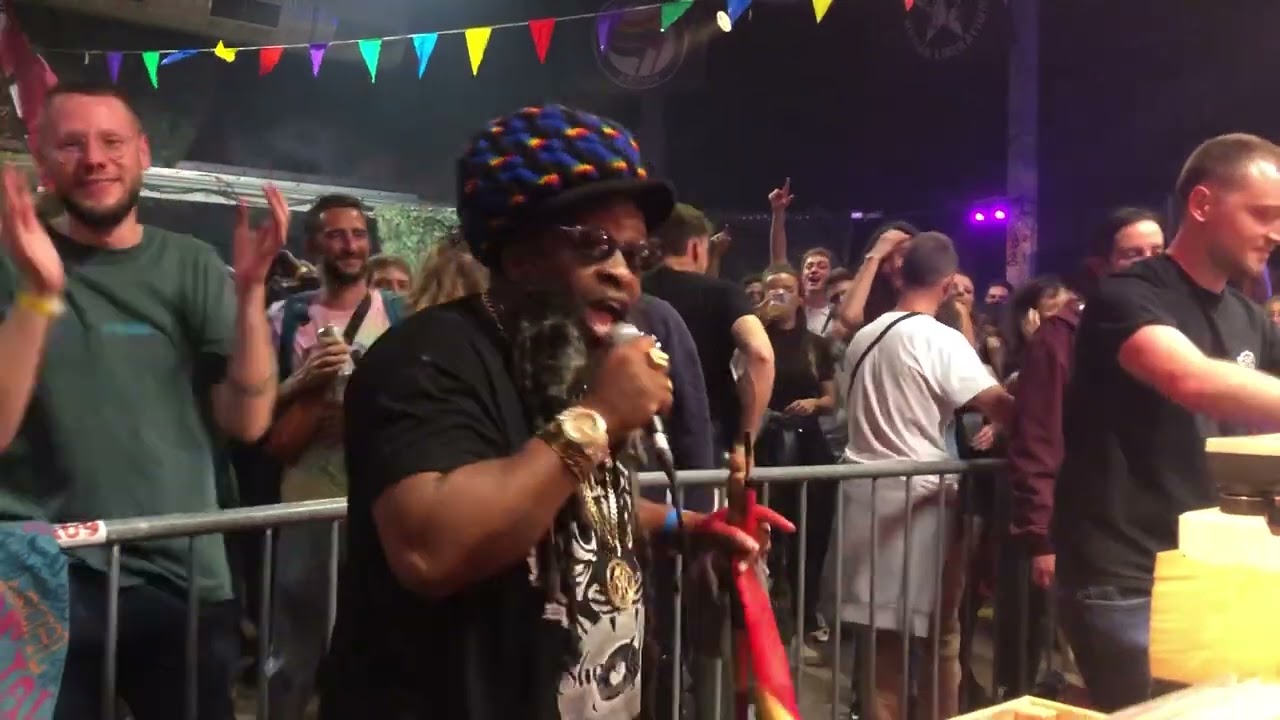 Last tune Shere Khan and Ras Terry Gad - Les Tanneries - Dijon