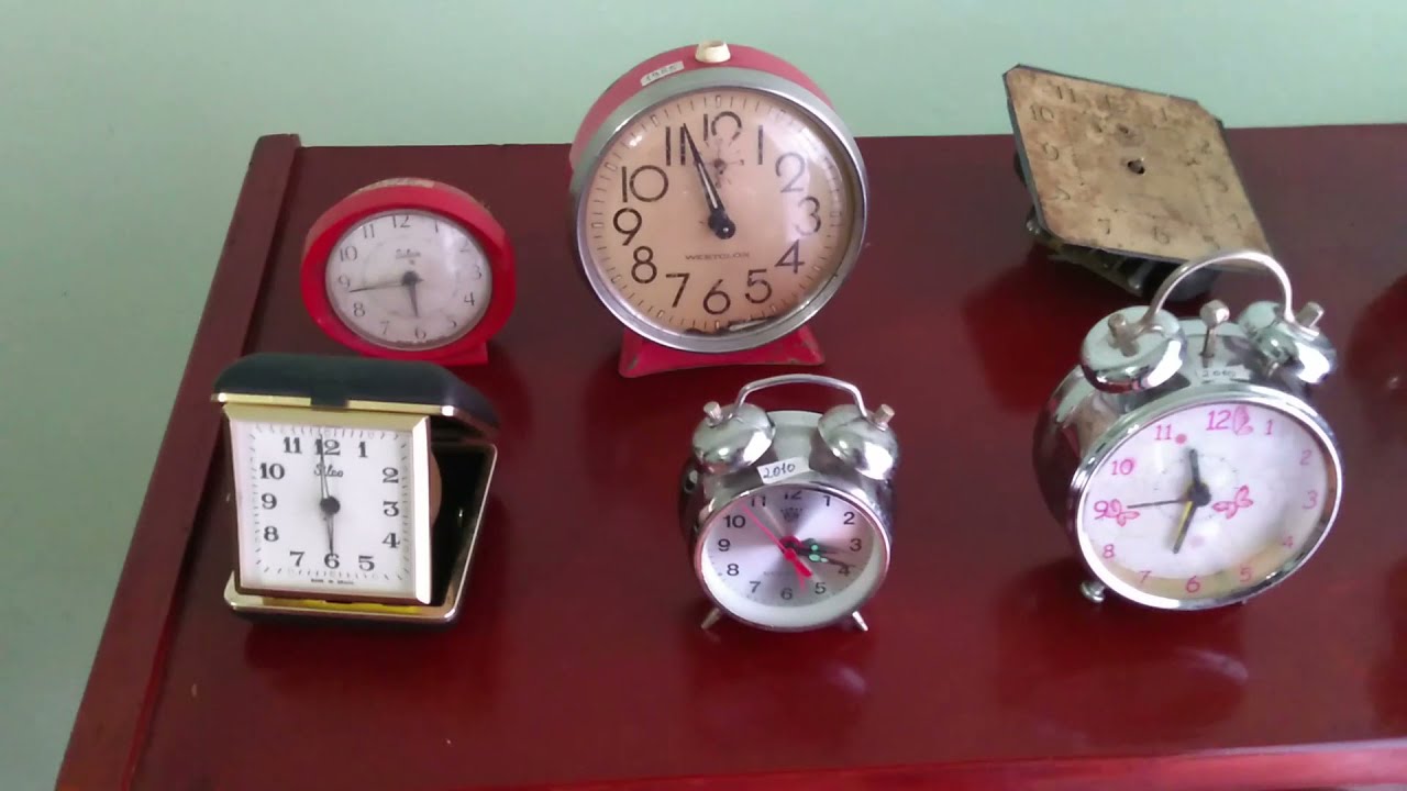 Despertador antigo. Tempo dos avós.