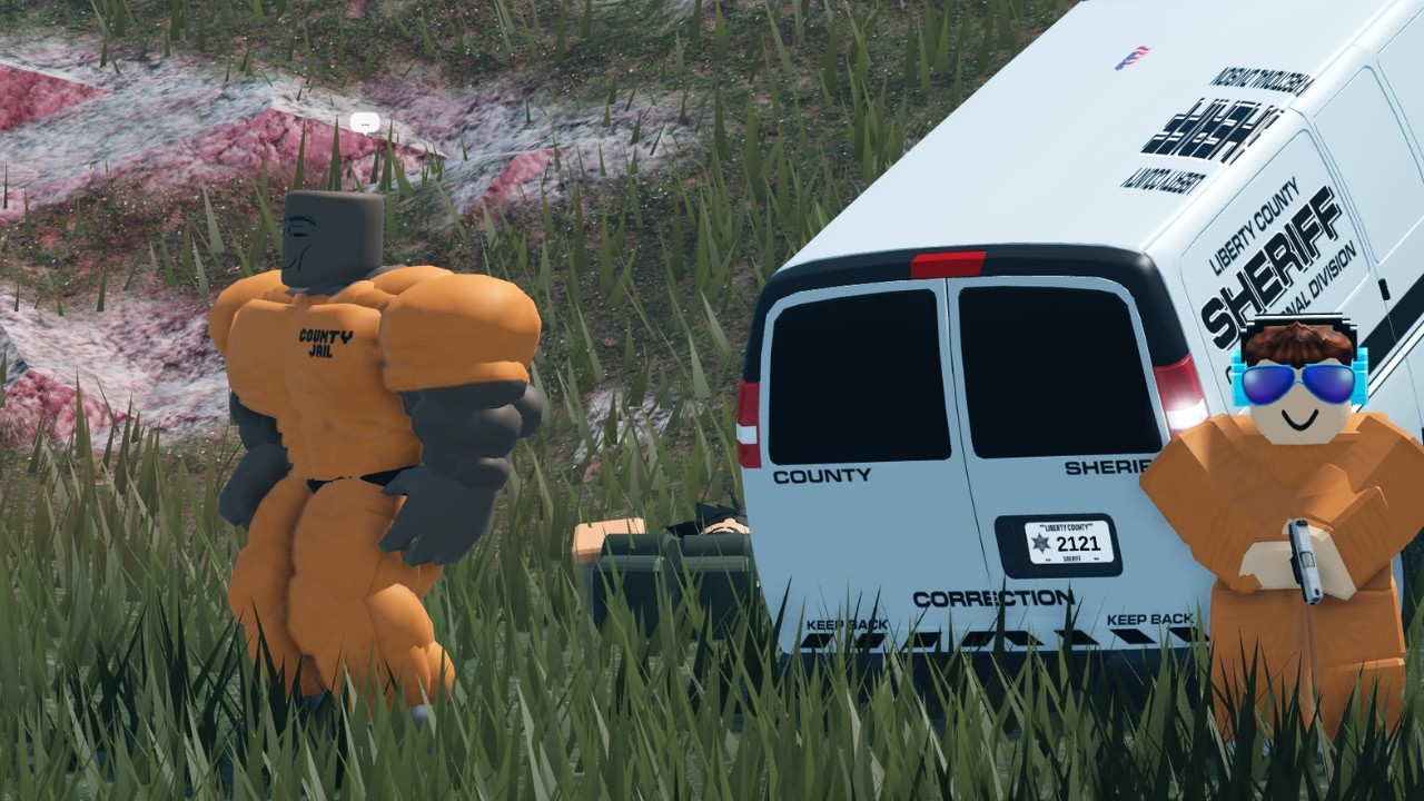 Prisoner Transport Van Crashes — Inmates Escape | ER:LC