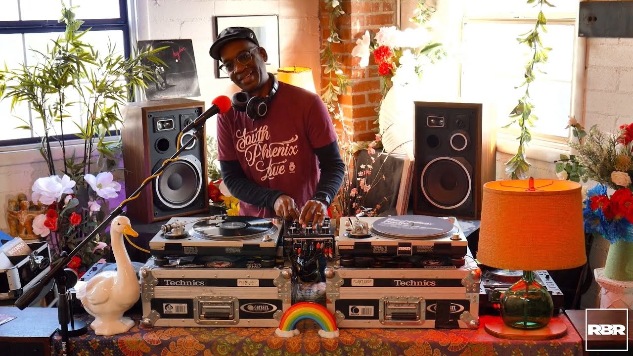 JULES QUIMBY | Lighthearted Funk, Soul, and Hip-hop Vinyl DJ Set