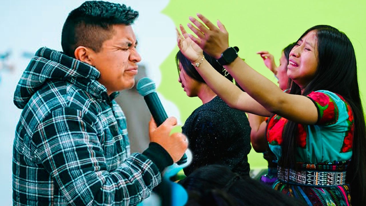 😥 Elias Lux y su grupo con la Unciones de Dios Va bajando ya la Gloria de Jehova 🔥