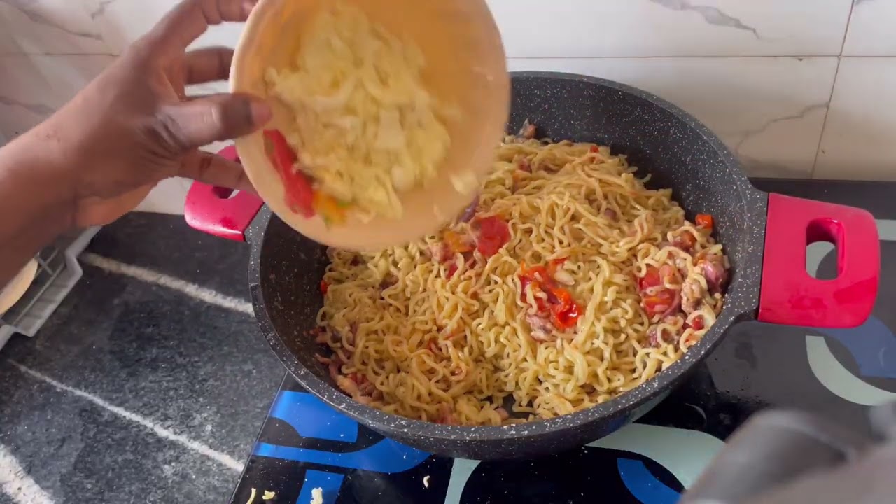 How to prepare sardine noodles #food #foodie #recipe #homecuisine 