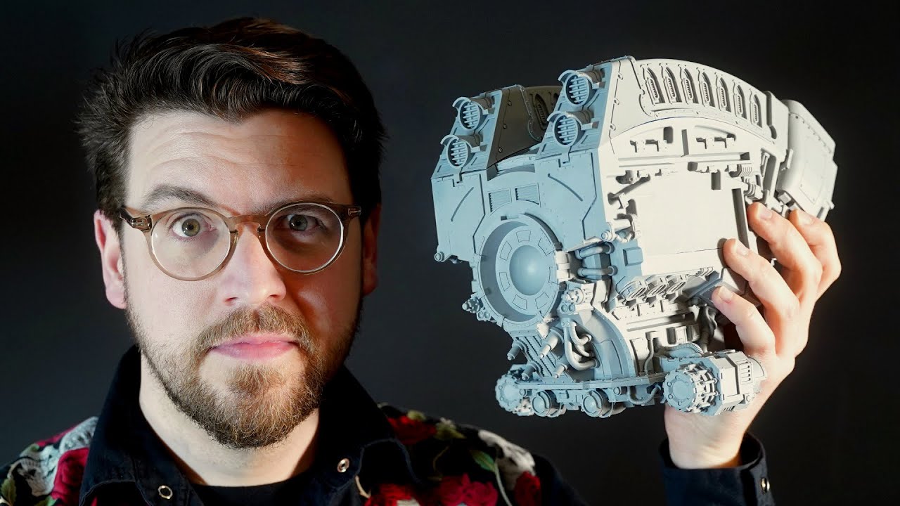 Warhammer model's body bigger than my (HUGE) head: WARLORD TITAN