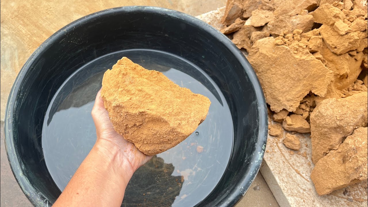 New texture 🚨 yellow mud dry and wet chunks crumbling in water 💦 satisfying paste mixing 🤤