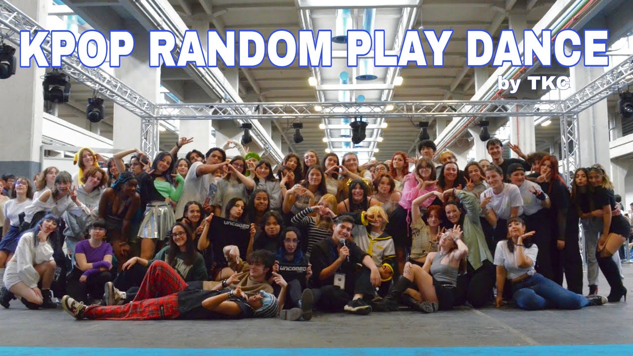 [RPD] KPOP RANDOM DANCE IN PUBLIC ITALY TURIN by Turin Korea Connection