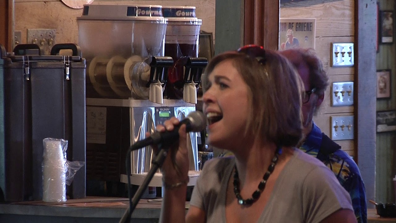 Clost Up The Honky Tonks   Amber Digby