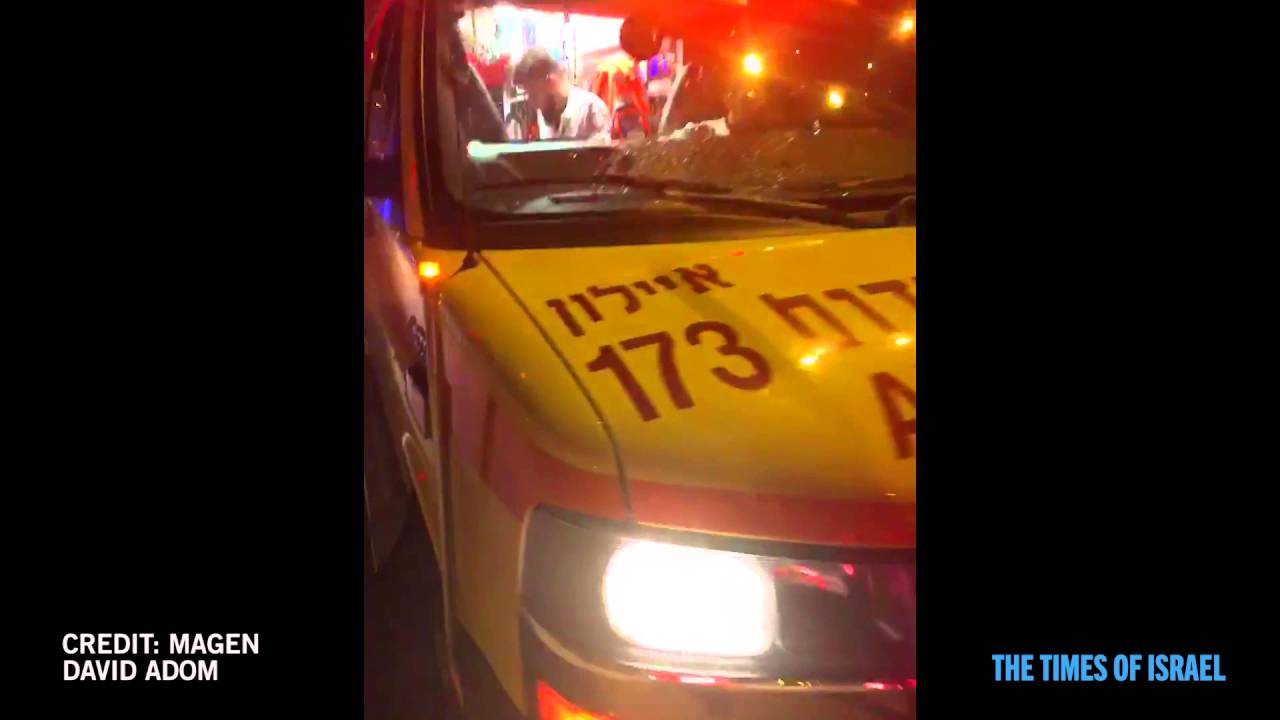 Ambulance stoned near Tel Aviv