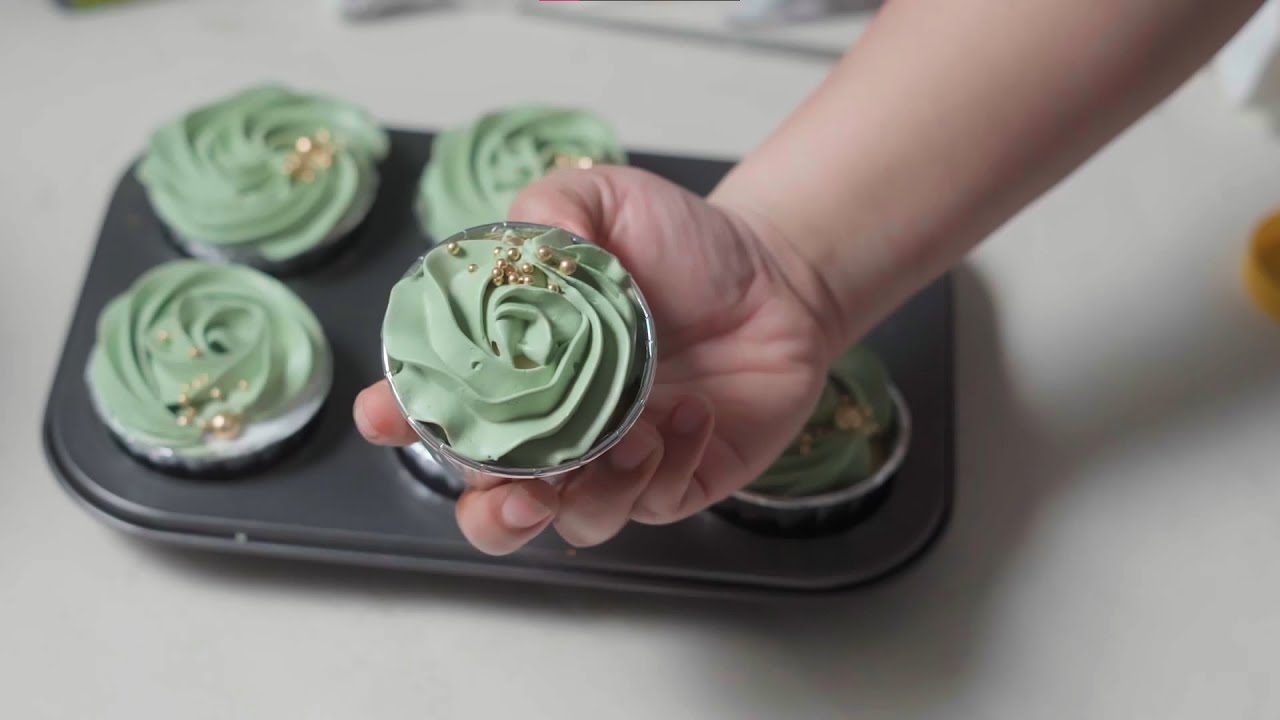 Bakery Style Fluffy Vanilla Cup Cake Recipe l ১টি ডিম দিয়ে বেকারি স্বাদে ভ্যানিলা কাপ কেক রেসিপি l