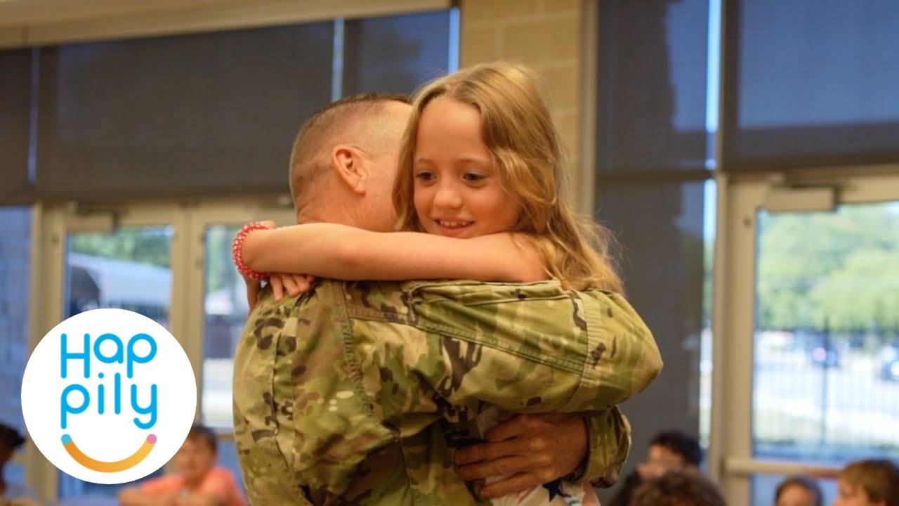Soldier Surprises Daughter During Game Of Simon Says