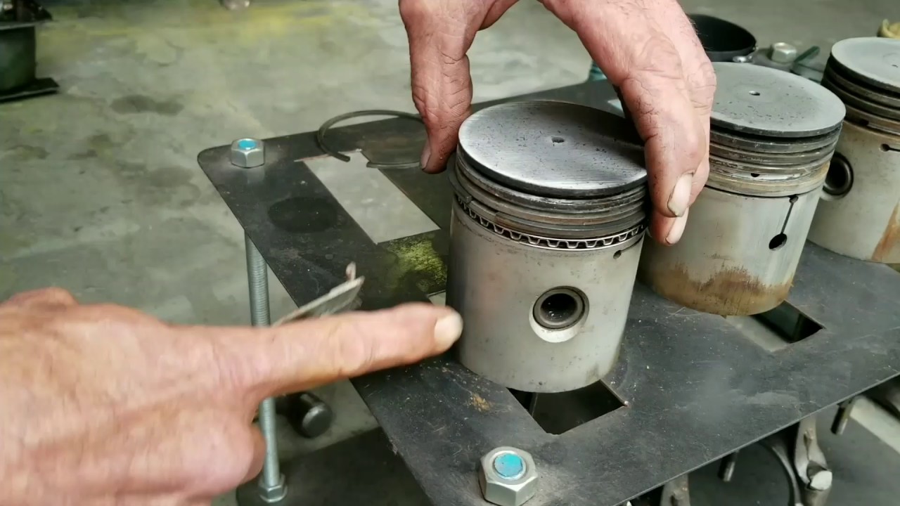 M38 piston rings and piston installation