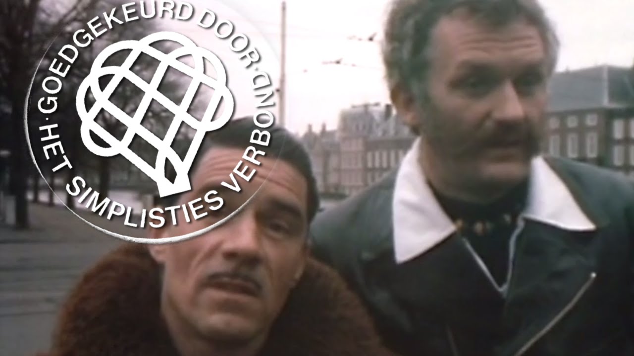 Jacobse en Van Es eren de Grote Nederlanders - Van Kooten en De Bie (1980)