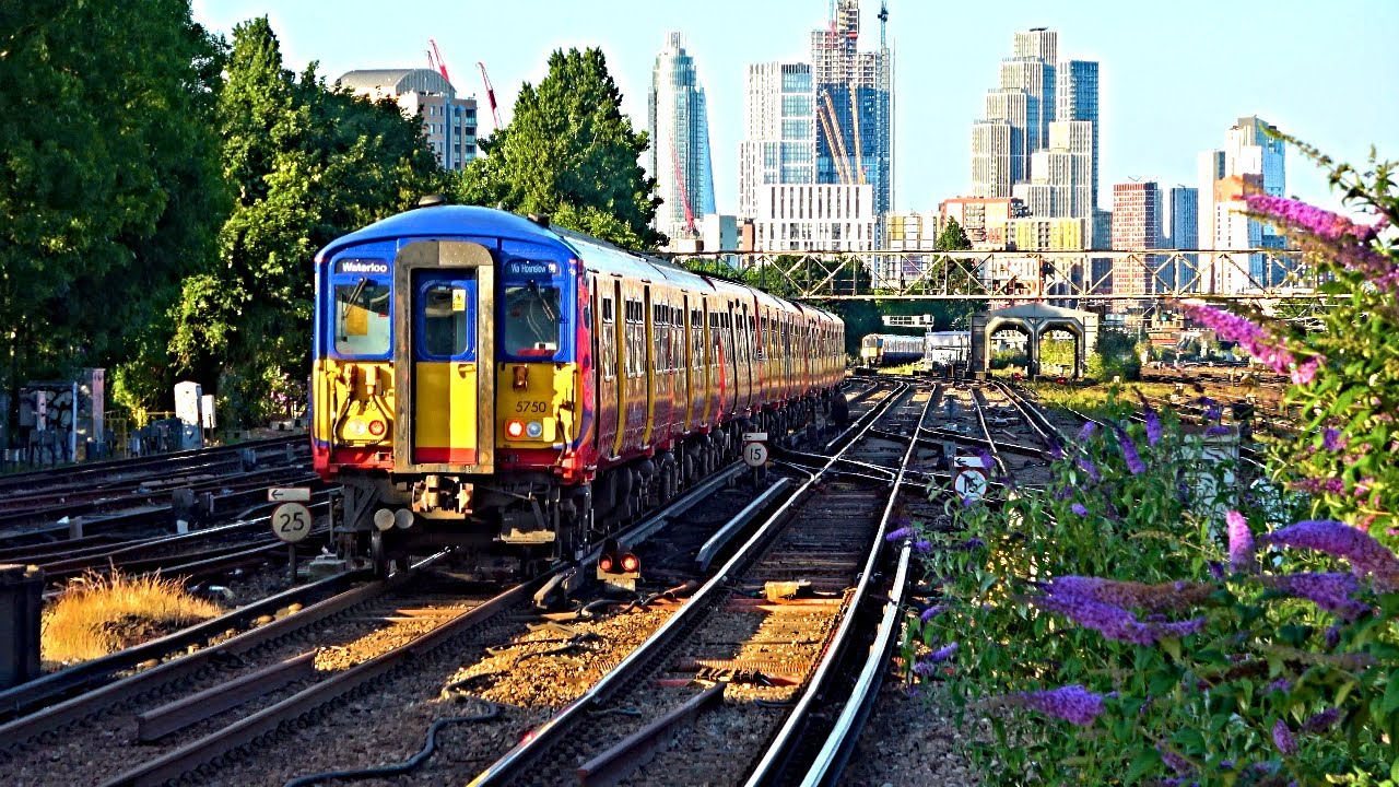 Trains at Clapham Junction | 22/06/22